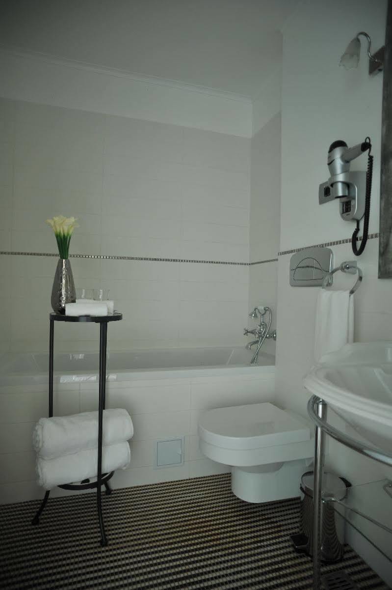 Hotel Boutique Vila Arte Бухарест Экстерьер фото