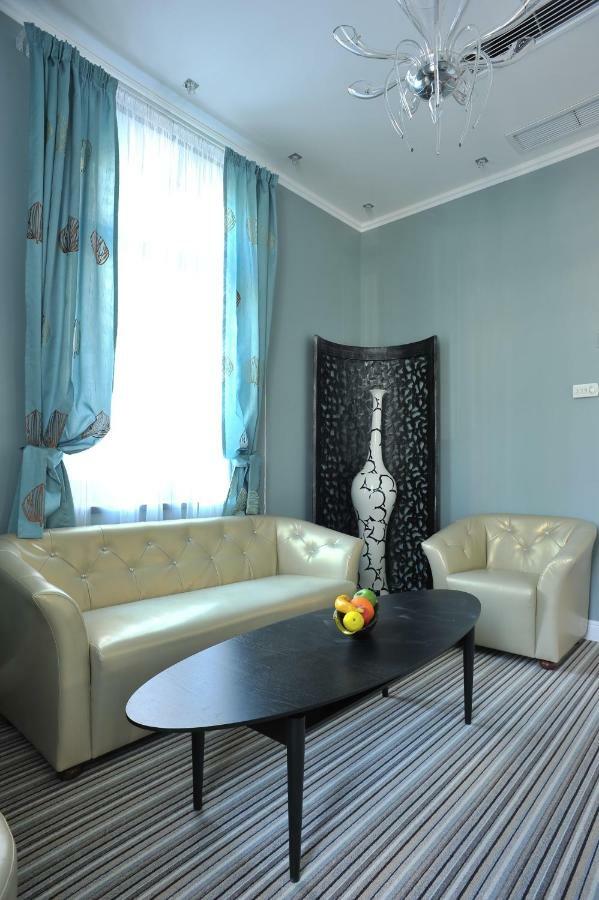 Hotel Boutique Vila Arte Бухарест Экстерьер фото