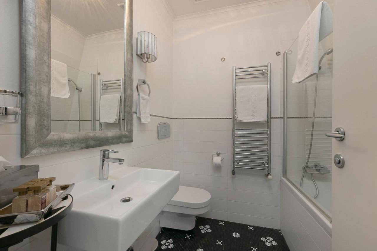 Hotel Boutique Vila Arte Бухарест Экстерьер фото
